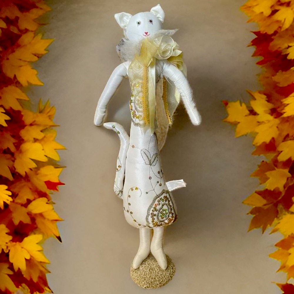 Sequin Cat stuffed decor feather ribbon porcelain base red heart nose ivory gold